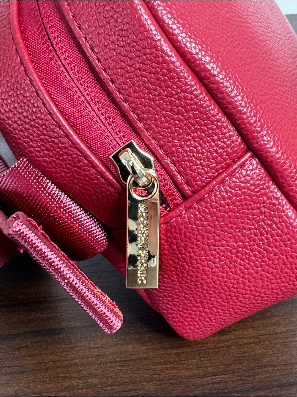 Modern Picnic Red Vegan Leather Belt Bag / Fanny Pack - Picture 13 of 14